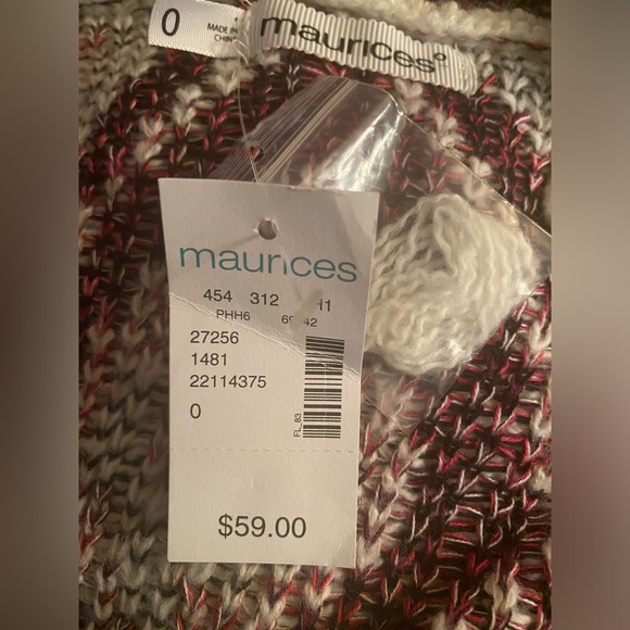 NWT Maurices Cardigan Plus size 0(xl)
Western type print - Picture 3 of 3